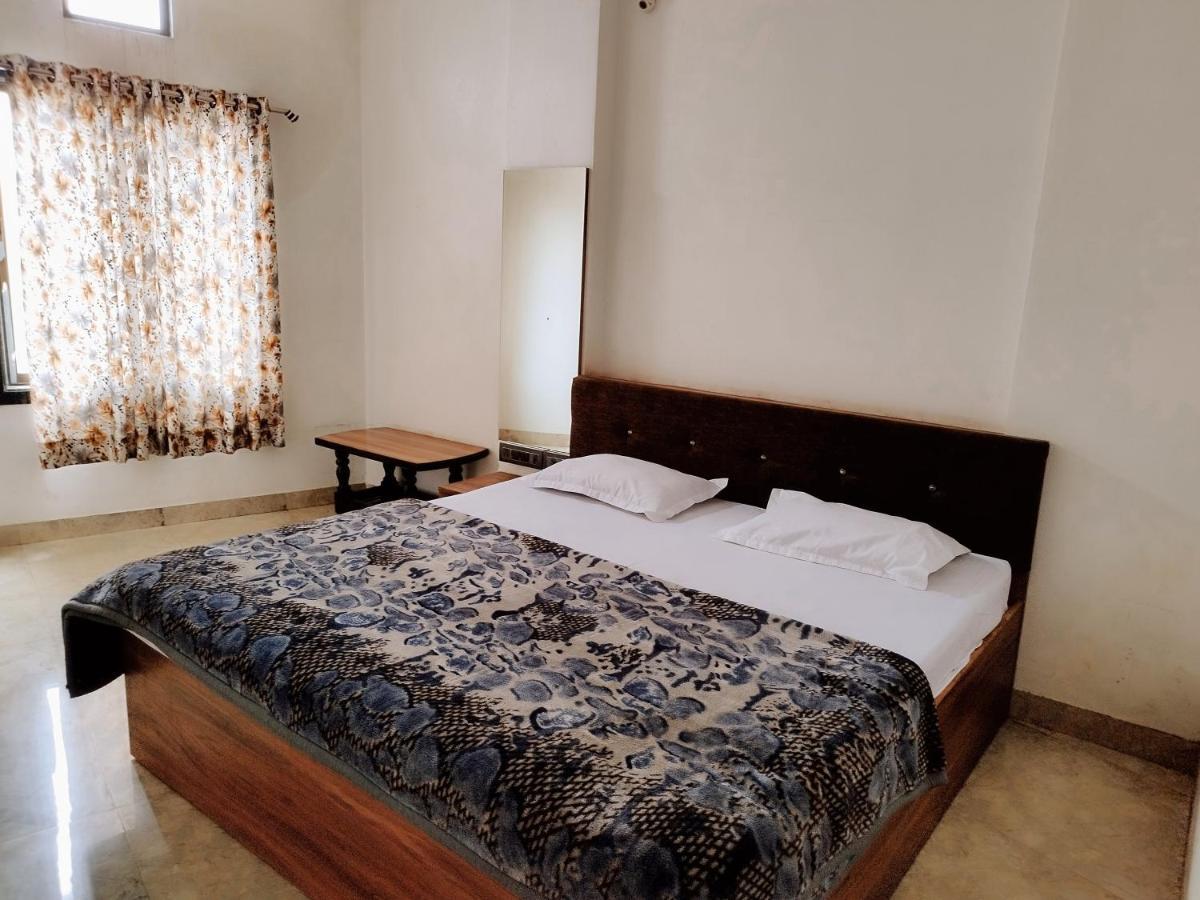Hotel Guru Kripa - 500Mtr From Shreenathji Temple Nāthdwāra Exterior foto
